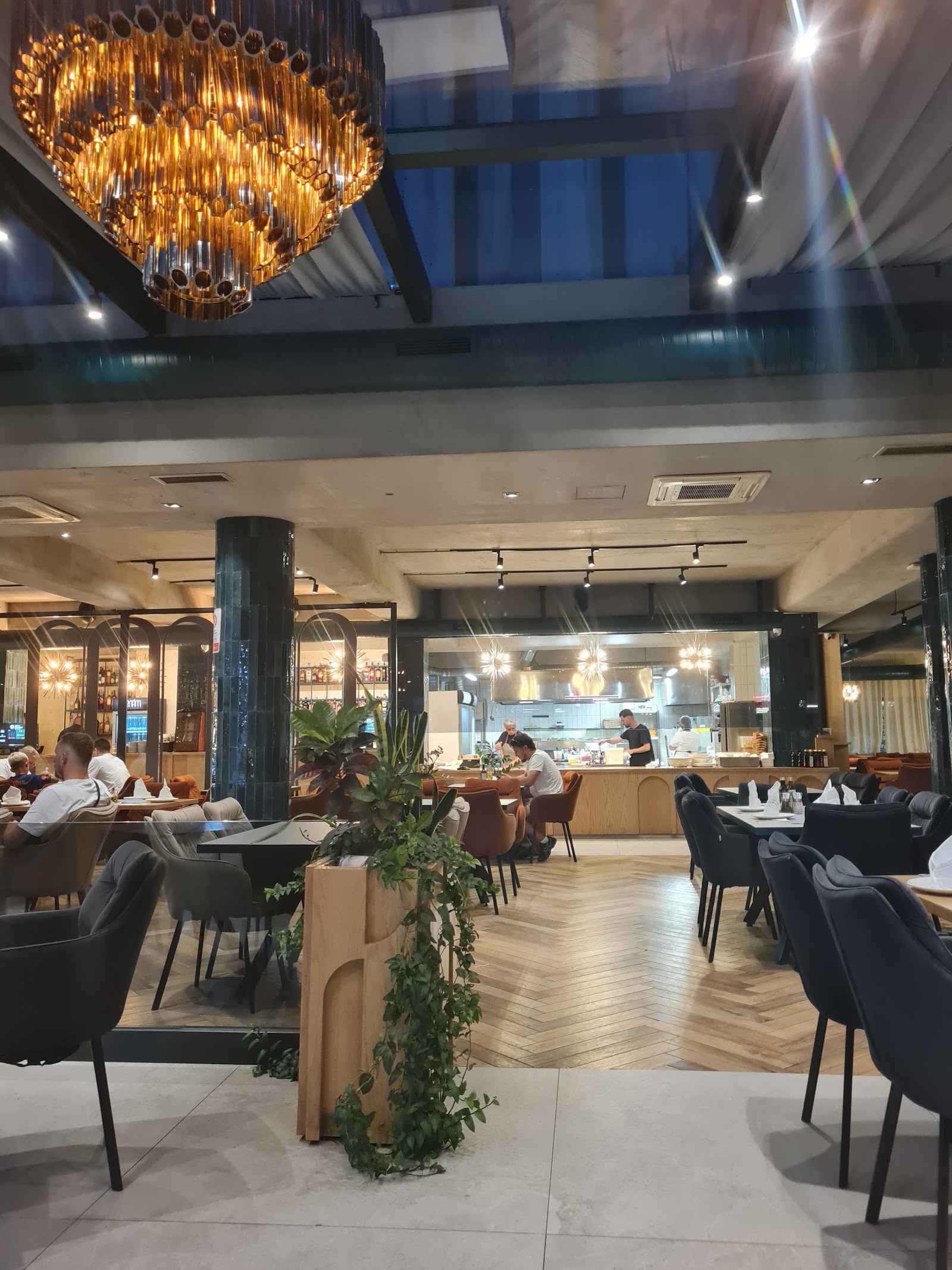 Menám Steak House